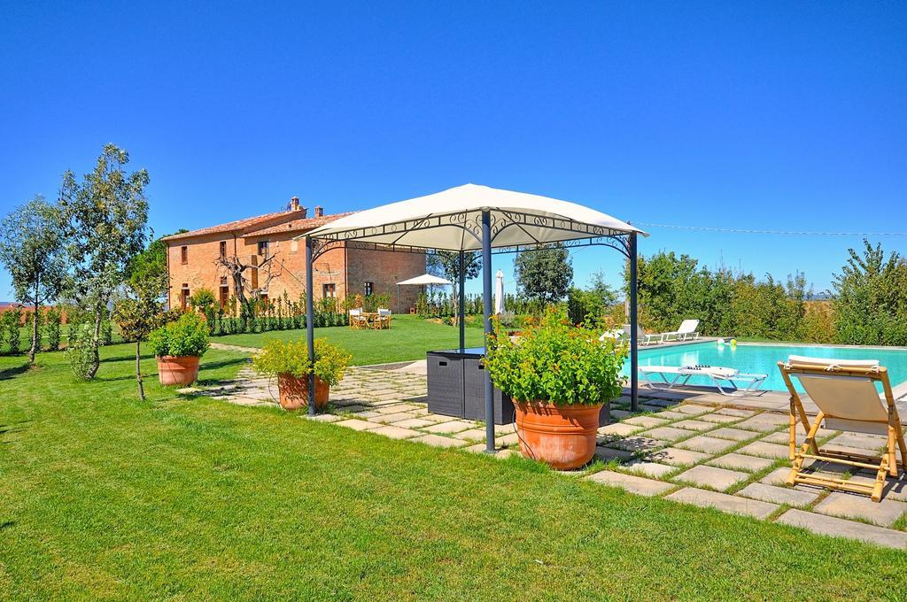 Romina By Posarellivillas Valiano Exterior foto
